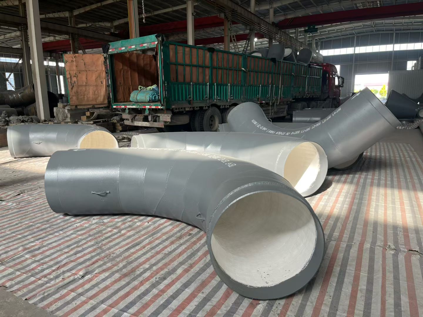 宜宾市双金属耐磨管碳化硅耐磨弯头 - 方案